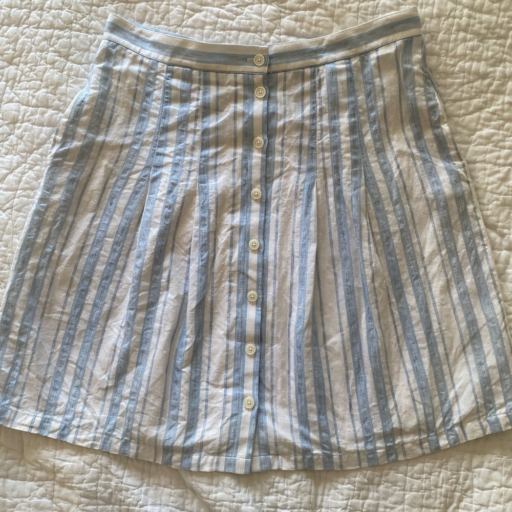 Brooks Brothers white and fairweather blue linen button-front skirt, size 14